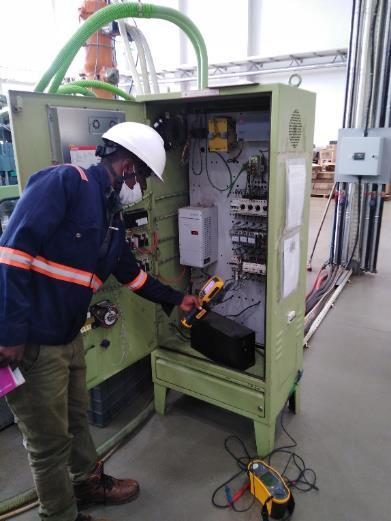Thermal imaging inspection of an electrical panel on site